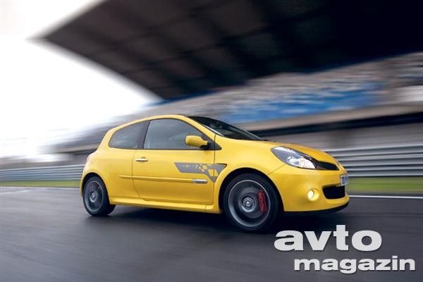 Hot hatch, ki ga razumejo le poznavalci. Mehansko natančen, z divjim motorjem in fenomenalnim podvozjem. Clio RS ni bil nikoli …