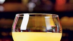 Glamur in recepti za najboljše koktajle: Viva Cuba Libre!