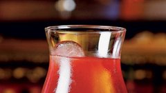 Glamur in recepti za najboljše koktajle: Viva Cuba Libre!