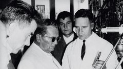 Tito na obisku v Institutu Jožef Stefan, 1976.