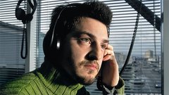 Martin Štibernik; sklada, producira, aranžira, zaigra, zapoje – vse.