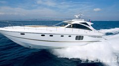 Fairline stavi s svežo targo 64 GT na gosposke vrline v stilu gran turismo, kjer gre za preplet aristokratskega udobja, počutja in športnosti – dva dizla z močjo po 1100 KM poženeta barko z modernim hard topom do 35 vozlov.