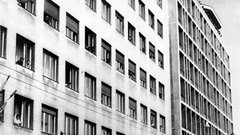JFK-jevo darilo med sprehodom po Ljubljani.