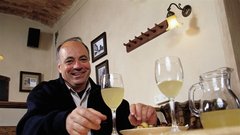 Milan Robežnik: »Nekoč smo sloveli celo po polnjenih golobih, zdaj pa je za skrivnosti dobrega recepta treba odšteti precej denarja.«
