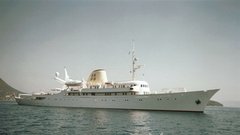 Cena za štiritedenski čarterski najem znaša 3 milijone dolarjev, Foto: yachting-greece.com