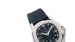 Od leta 1997 nas Patek Philippe razveseljuje s klonom nautilusa, ki nosi ime aquanaut. Njegova posebnost je pas »tropical«, ki sploh ni tako nedolžen, kakor je videti – odporen je proti slani vodi, UV žarkom in visokim temperaturam, njegovo hipoalergenost pa je s testom potrdila ameriška FDA. Za 9.500 frankov se to več kot spodobi.