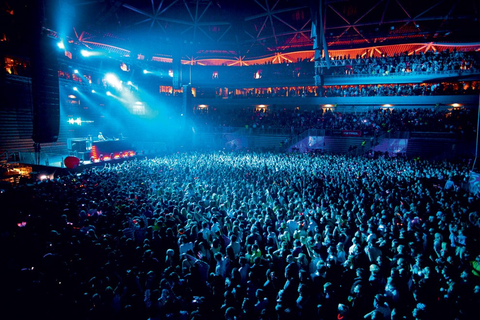 David Guetta v Stožicah decembra 2010.