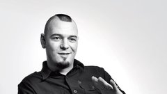 Tomi Meglič: Ni nas veliko, ki bi v ­rokenrol znali dati slovenščino