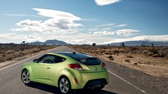 Hyundai Veloster, ki je povrhu še krvavo rumene barve