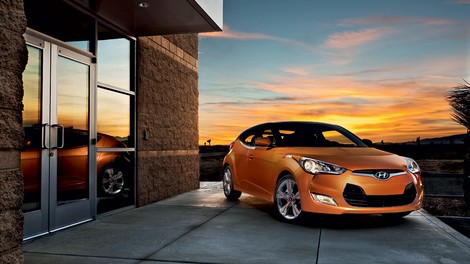 Hyundai Veloster, ki je povrhu še krvavo rumene barve