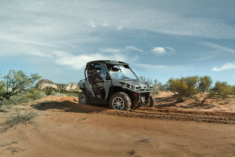Can-am commander 1000 XT ni za mamine sinčke!