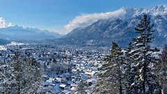 Nemško smučarsko središče Garmisch-Partenkirchen