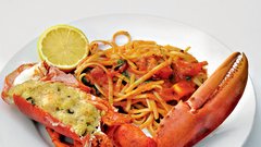 Jastog in linguini s kaprami