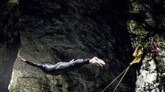 Reportaža o skakanju čez Kozjak