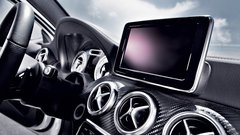 Predstavljamo: Mercedes-Benz A 250 AMG