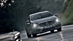 Predstavljamo: Mercedes-Benz A 250 AMG