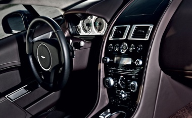 V Bondovem kraljestvu: Aston Martin