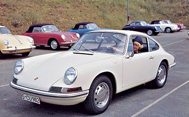 Zgodovina legendarnega Porscheja 911: Korak za korakom