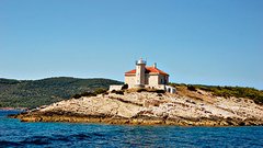 Svetilniki divjega akvatorija: od Trsta do Dubrovnika!