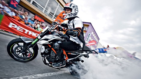 Rok Bagoroš - motorist, ki osvaja neraziskano na svetovni stunt sceni