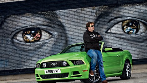 Ford Mustang 5.0: Njegov pogled