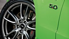 Ford Mustang 5.0: Njegov pogled