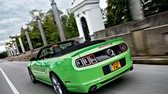 Ford Mustang 5.0: Njegov pogled