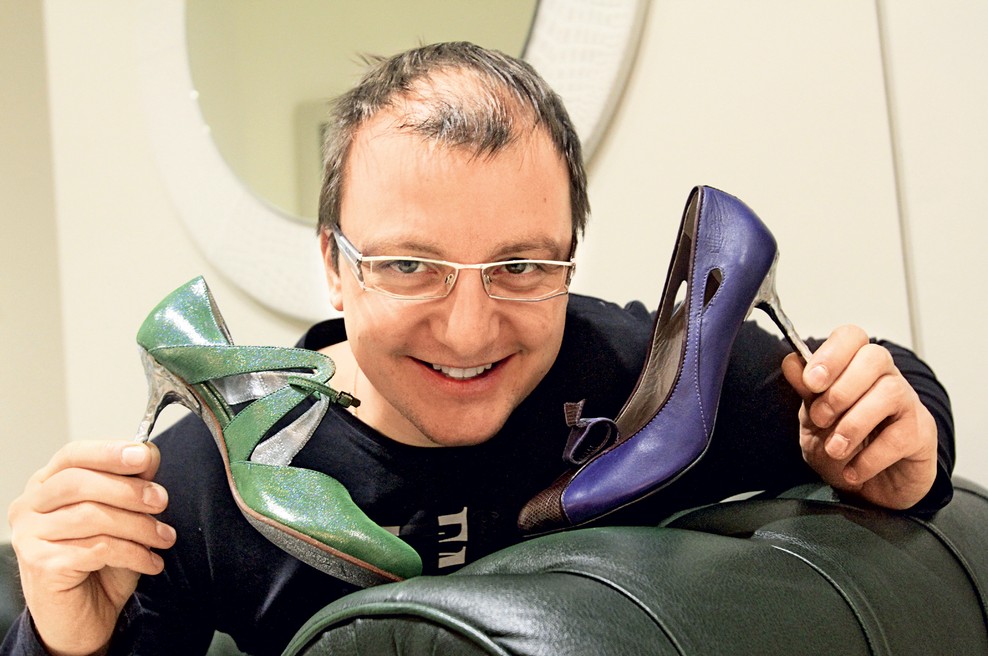 Mitja Hojan vam naredi obutev po meri, z GPS-om in hlajenjem (foto: Goran Antley)