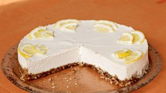 Presna limonina torta.