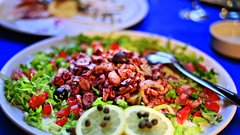 Ena od dobrot restavracije Meneghello Palmižana