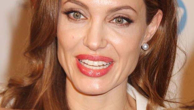 
                            Med igralkami, ki obtožujejo Weinsteina spolnega napada, tudi Angelina Jolie in Gwyneth Paltrow (foto: profimedia)