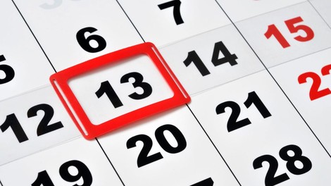 Danes je "zloglasni" petek 13.: tukaj je nekaj dejstev o tem, kaj je treba vedeti in kako ga je najbolje preživeti