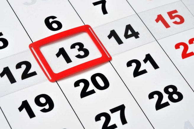 Danes je "zloglasni" petek 13.: tukaj je nekaj dejstev o tem, kaj je treba vedeti in kako ga je najbolje preživeti