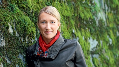 Irena Cerar: "Otroci obožujejo gradove ter razvaline,  a dobro je obiskati tudi cerkvico, mlin ali skrivnostno gradbišče"