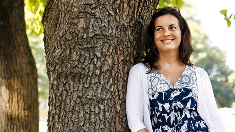 Katarina Kompan Erzar: Kateri so temelji družine, brez katerih se družinsko življenje ne razvija?