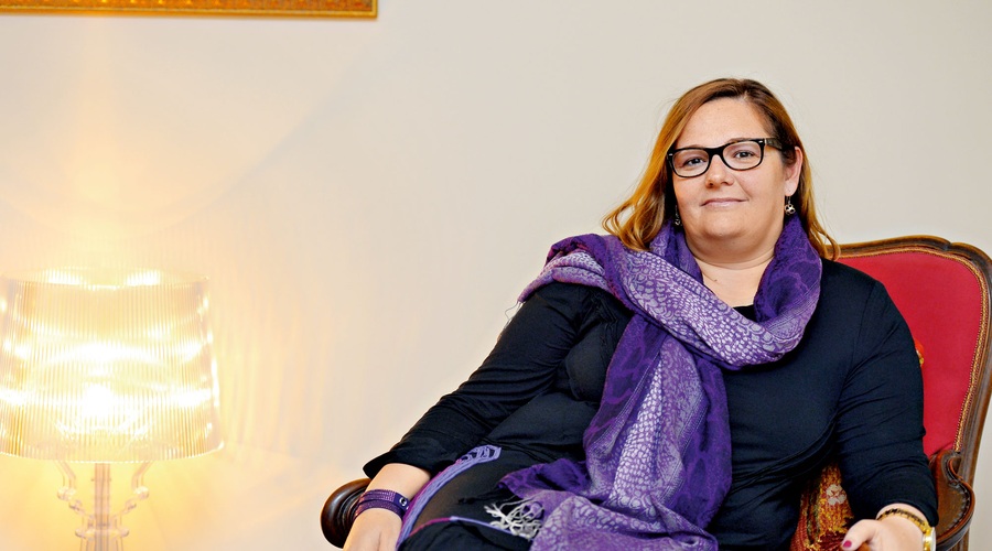 Sandra Naka: "Če nekdo v družini doživi travmo, to lahko vpliva na vse njene člane" (foto: Primož Predalič)
