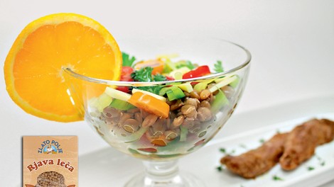 Gourmet: Osvežilna solata iz leče in pikantne račje prsi