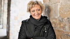 Ksenija Benedetti: Nekaterim ne pomaga niti tona knjig o lepem obnašanju