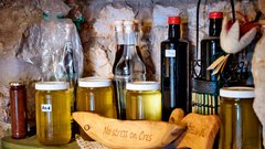 
                                                         Umetniška kmetija Filozići na Cresu