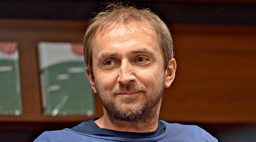 Faruk Šehić: Umetniki se ukvarjamo z najtežjimi temami in s tem pomagamo (foto: Primož Predalič)