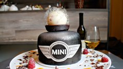 Dan za mini in maksi užitke v restavraciji Capra