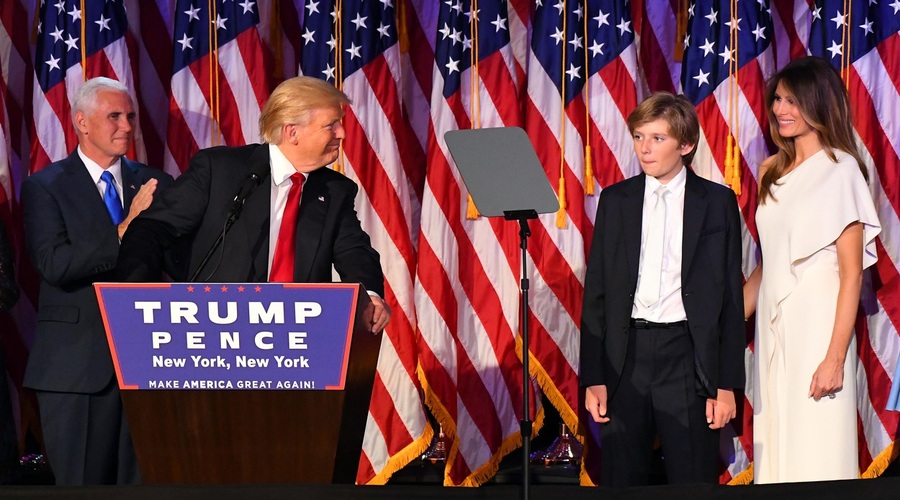 Donaldov odvetnik s tožbo zagrozil avtorju posnetka, v katerem ta namiguje, da je Barron Trump avtist! (foto: profimedia)