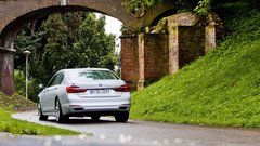 Pozabite na letalo, tu je BMW serije 7