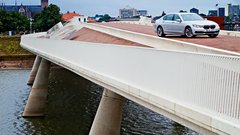 Pozabite na letalo, tu je BMW serije 7