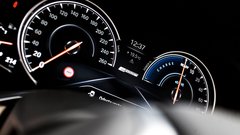 Pozabite na letalo, tu je BMW serije 7