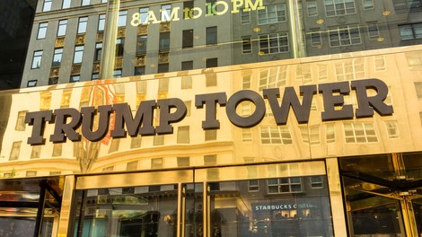 Zaradi nahrbtnika brez lastnika panika pred Trumpovo stolpnico!
