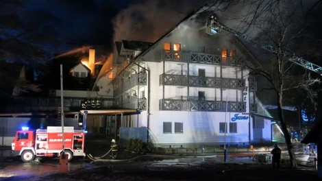 V Bohinju je gorel Hotel Jezero! Goste in zaposlene so evakuirali!