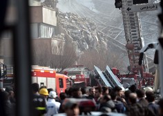 Teheran: Zaradi požara se je zrušila najvišja stavba! V ruševinah je ujetih več gasilcev!
