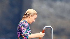Znanost ve, katera glasbenica ima popolno zadnjico.