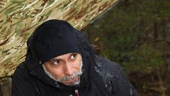 Sebastian Cavazza v divjini z Branetom T. Červekom